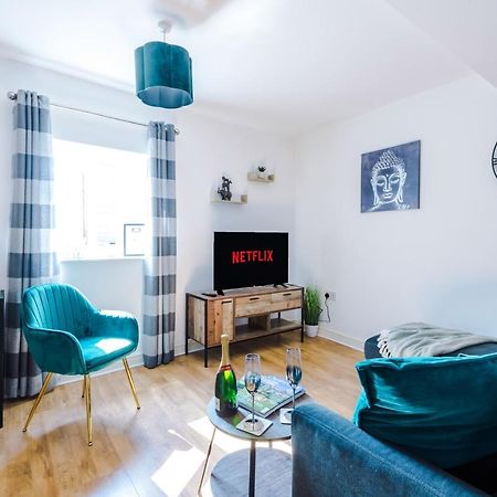 Stylish Chester City Centre Apartment By 53 Degrees Property, Ideal For Couples & Business Professionals - Sleeps 4 エクステリア 写真