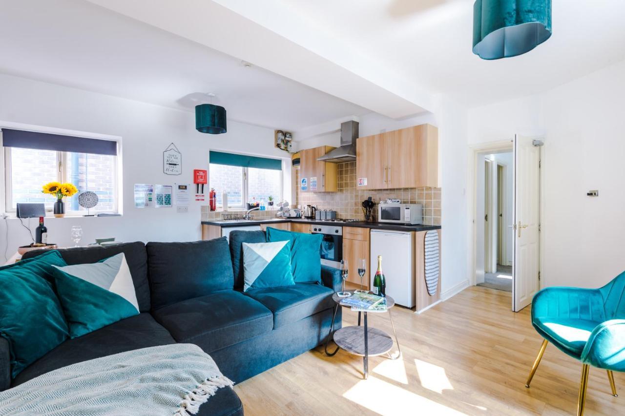 Stylish Chester City Centre Apartment By 53 Degrees Property, Ideal For Couples & Business Professionals - Sleeps 4 エクステリア 写真