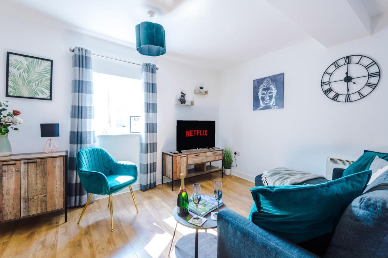 Stylish Chester City Centre Apartment By 53 Degrees Property, Ideal For Couples & Business Professionals - Sleeps 4 エクステリア 写真