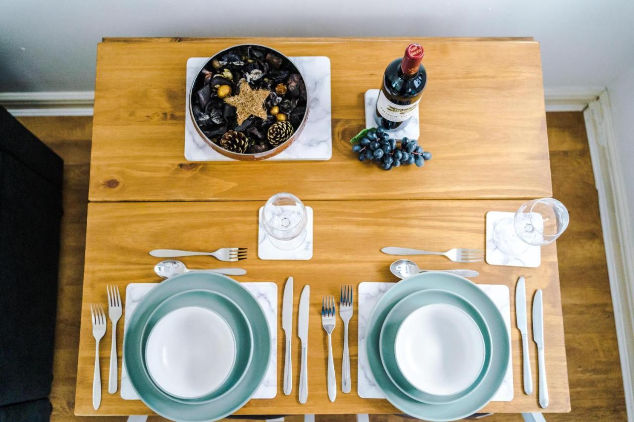 Stylish Chester City Centre Apartment By 53 Degrees Property, Ideal For Couples & Business Professionals - Sleeps 4 エクステリア 写真